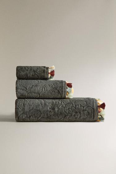 Zara Хлопковое велюровое полотенце с жаккардовым узором и кисточками купить с доставкой.