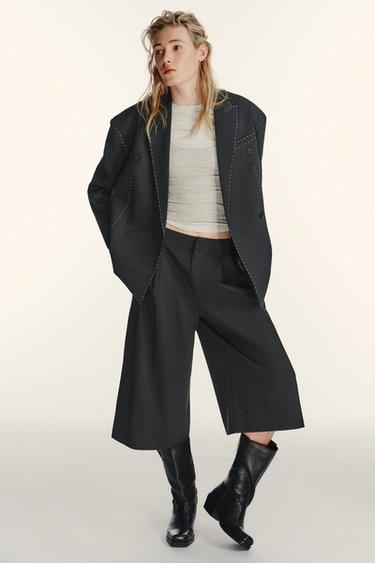 Zara Широкие шорты со складками купить с доставкой.