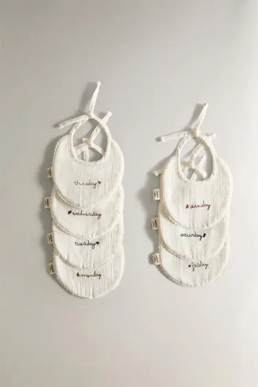 Недельные детские слюнявчики (набор из 7 штук)- Заказать в России