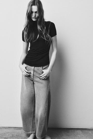 Zara Футболка с асимметричным высоким воротником