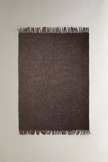 Плед со струящимися краями- Заказать в России