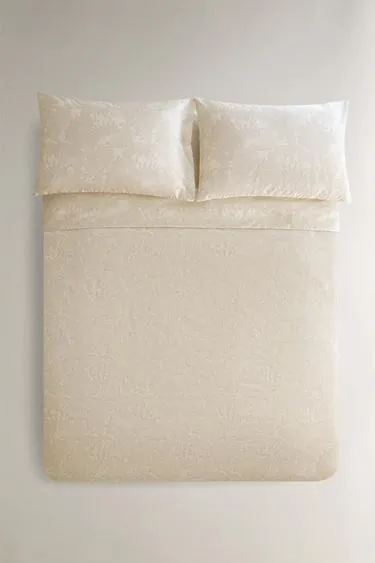 Покрывало сатиновое с рисунком пейсли