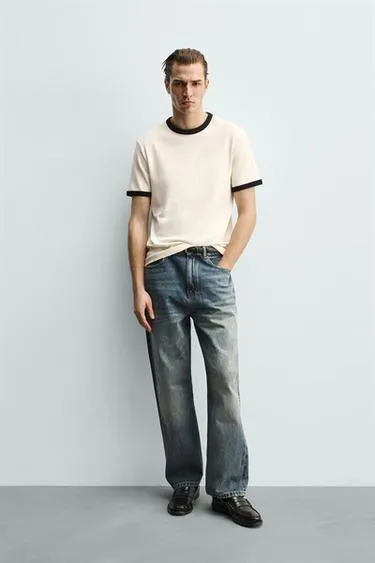 Базовая футболка в рубчик с контрастными деталями