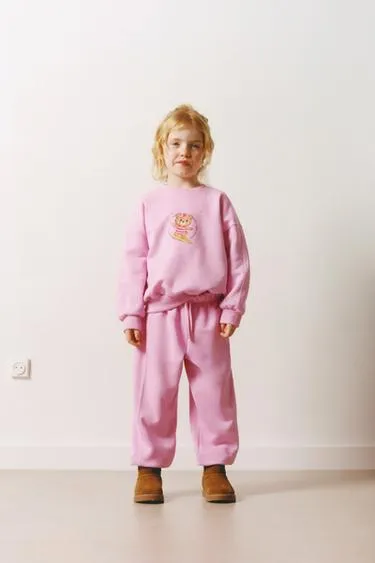 Джоггеры из мягкой ткани с этикеткой- Заказать в России