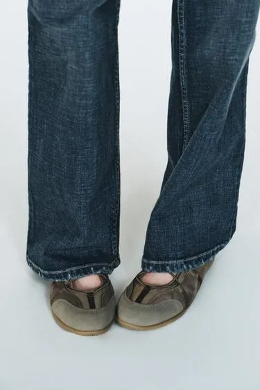 Спортивные балетки с эластичными ремешками