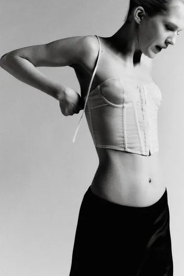 Корсет на косточках со шнуровкой