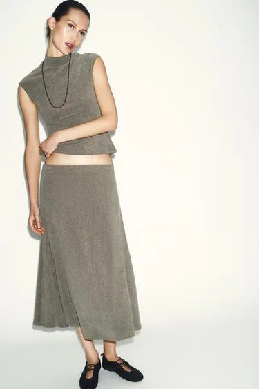 Мягкий топ с высоким воротником- Заказать в России