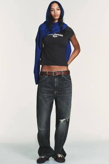 Футболка с надписью спереди- Заказать в России