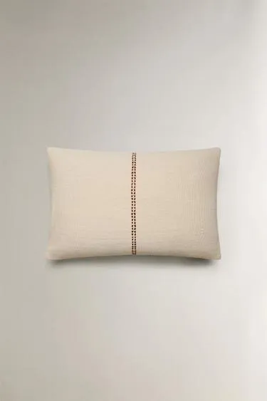 Чехол на подушку с двойной линией