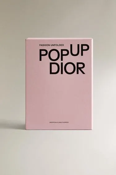 Книга FASHION UNFOLDED  POP UP  DIOR (на английском)