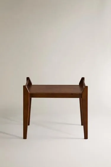 Небольшая деревянная скамейка- Заказать в России