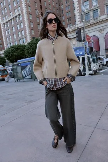 Кожаные балетки со шнуровкой