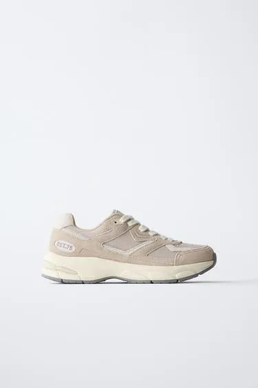 Кроссовки из разных материалов- Заказать в России