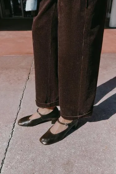 Кожаные туфли на каблуке- Заказать в России