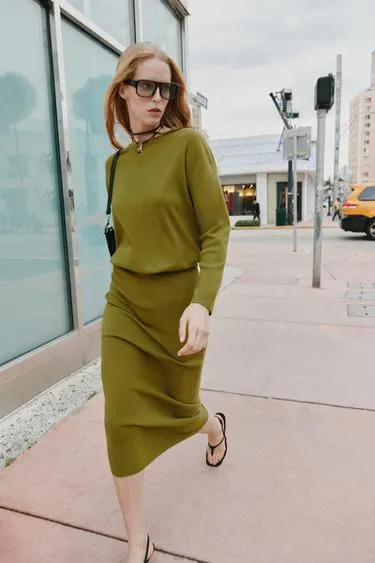 Длинный вязаный свитер- Заказать в России