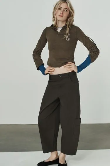 Объемные брюки карго- Заказать в России