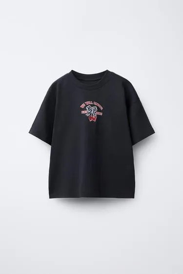 Футболка с принтом «сердечки»