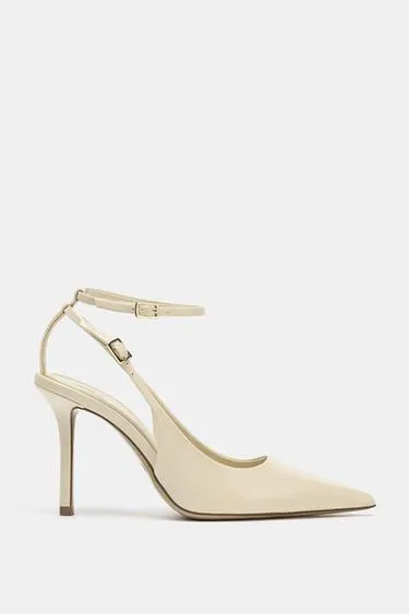 Туфли-мюли с пряжками