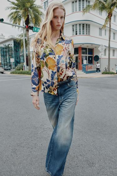 Zara Атласная блузка с принтом