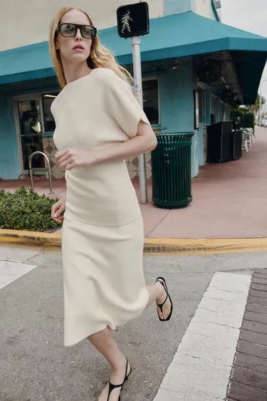 Трикотажная юбка миди