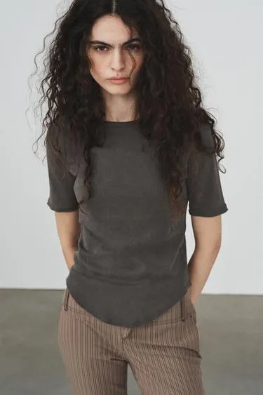 Футболка с эффектом потертости- Заказать в России