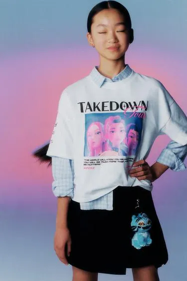 Футболка KPOP DEMON HUNTERS™ NETFLIX © с принтом- Заказать в России