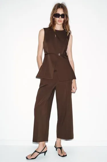 Жилет на запáхе с ремнем- Заказать в России