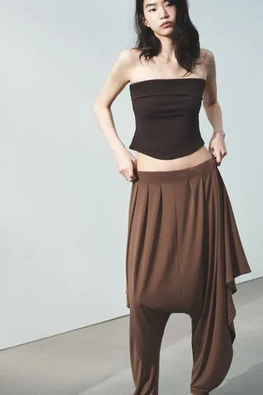 АCимметричные брюки BAGGY из струящейся ткани