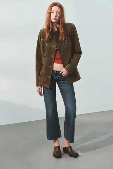 Приталенная куртка из 100% замши- Заказать в России