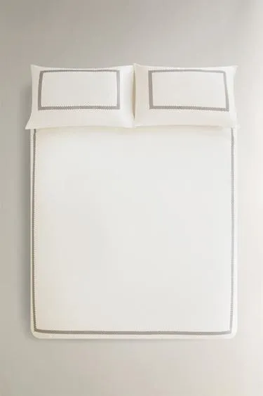 Двуспальный комплект из сатина с геометрической вышивкой- Заказать в России