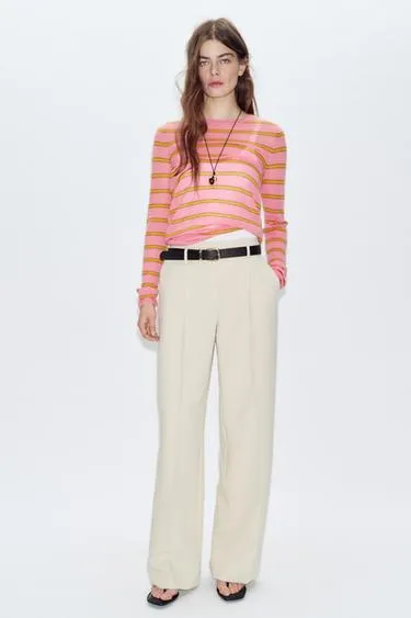 Прямые брюки с защипами и ремнем- Заказать в России