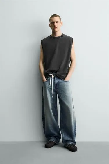 Майка с эффектом потертости