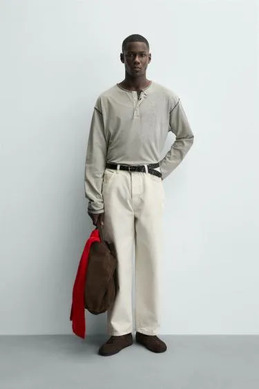 Футболка в полоску с круглым вырезом