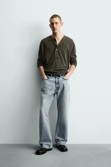 Джинсы свободного кроя