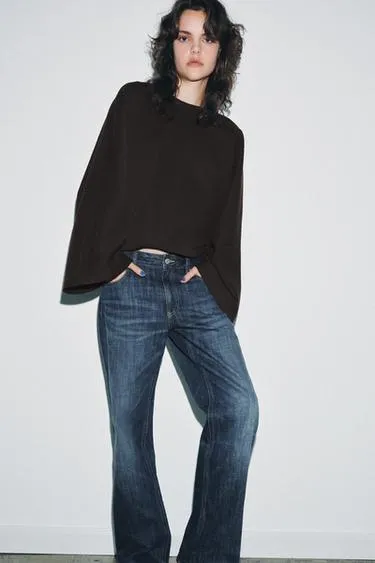 Футболка с рукавами-крылышками