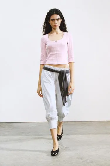 Футболка с ажурной вязкой- Заказать в России