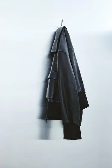 Укороченная кожаная куртка ограниченной серии- Заказать в России