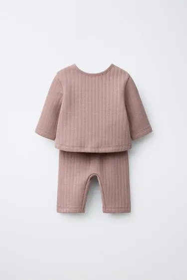 Комплект из куртки, футболки 2 в 1 и брюк- Заказать в России