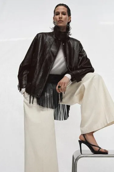 Кожаные босоножки на каблуке- Заказать в России