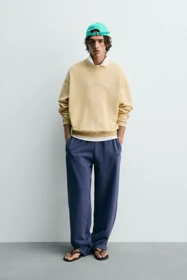 Толстовка с эффектом потертости с принтом- Заказать в России