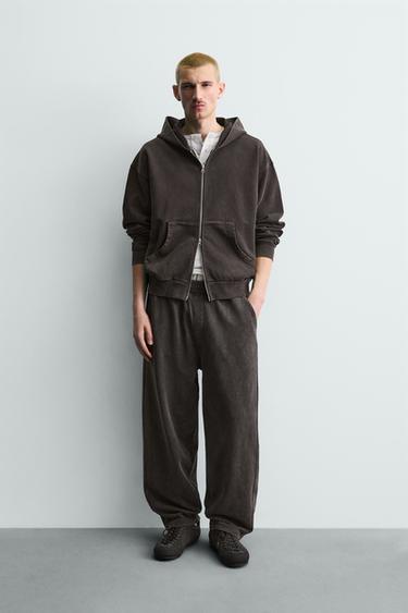 Zara Джоггеры BALLOON FIT с эффектом потертости купить с доставкой.