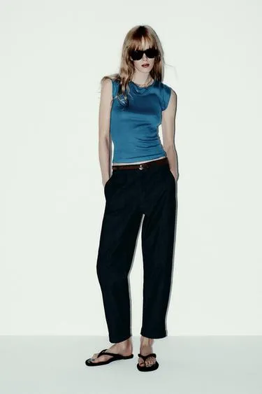 Брюки чинос с плетеным ремнем