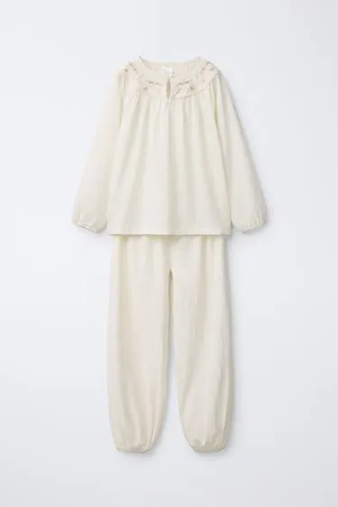 6-14 лет/пижама с вышитыми цветами- Заказать в России