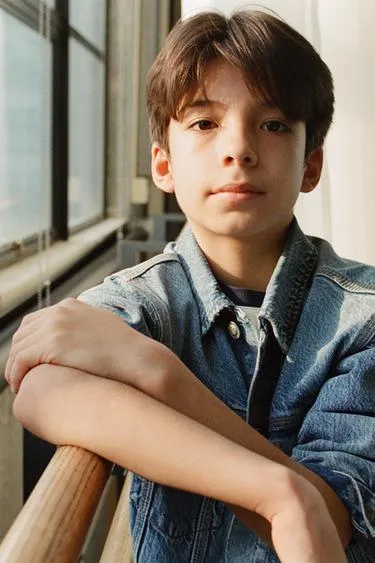 Базовая джинсовая куртка- Заказать в России