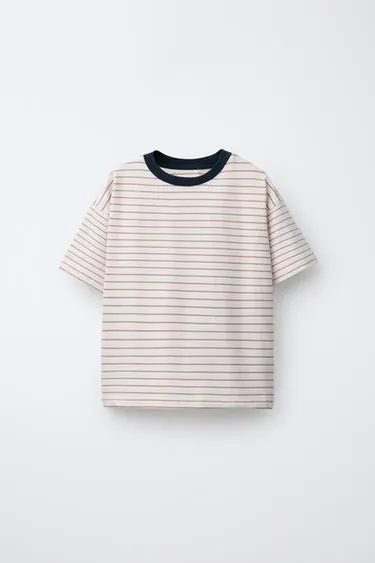 Футболка в полоску с контрастным воротником