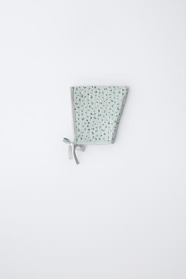 Zara Стеганый чепчик с цветами