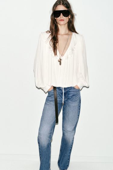 Zara Атласная блуза с воланами и подплечниками купить с доставкой.