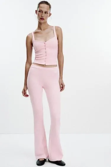 Топ с вырезом сердечком и пуговицами