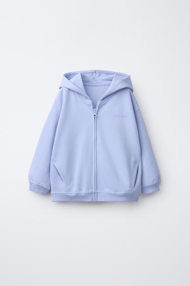 Zara Толстовка на молнии с рельефным текстом