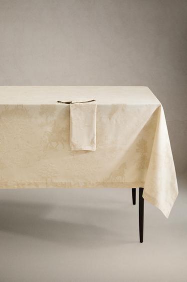 Zara Скатерть с жаккардовым ландшафтом и лошадьми